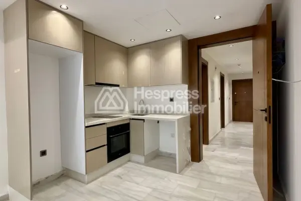 Beautiful apartment for sale in Palmier. 2 comfortable rooms. Lift and parking