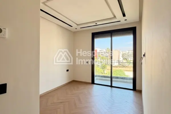 Sell apartment in Palmier. 2 lovely rooms. Caretaker and air conditioning