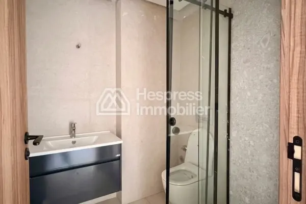 Sell apartment in Palmier. 2 lovely rooms. Caretaker and air conditioning