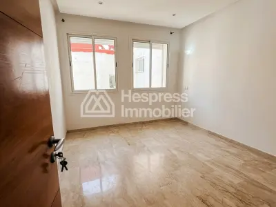 Empty apartment Gautier