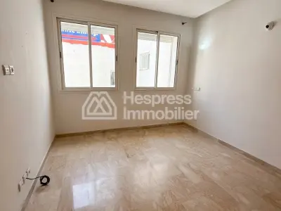 Empty apartment Gautier