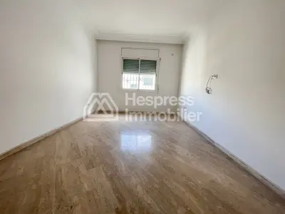 Apartment for sale in Mer's Sultan