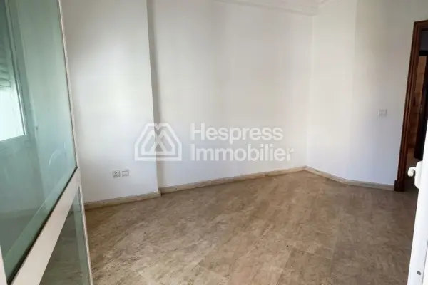 Apartment for sale in Mer's Sultan