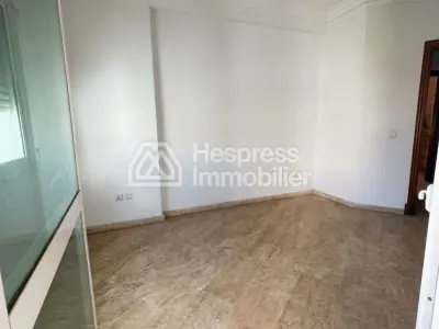 Apartment for sale in Mer's Sultan