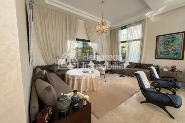 Luxury villa for sale in Dar Bouazza . 3 comfortable bedrooms. Furnished.