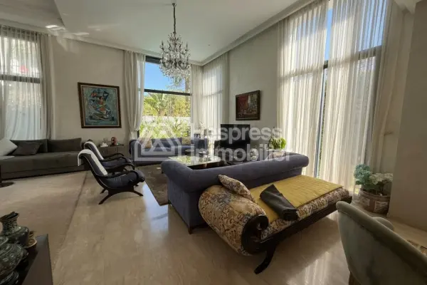 Luxury villa for sale in Dar Bouazza . 3 comfortable bedrooms. Furnished.