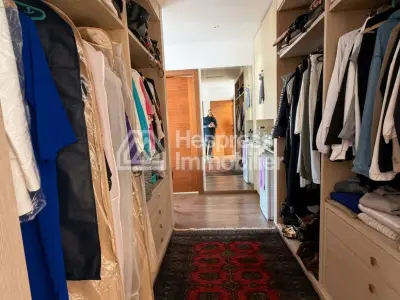 فيلا فاخرة للبيع في دار بوعزة . ثلاث غرف نوم مريحة. مفروشة.