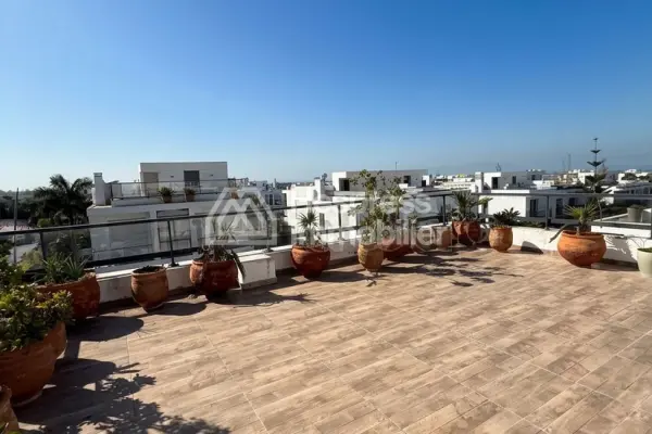 Luxury villa for sale in Dar Bouazza . 3 comfortable bedrooms. Furnished.