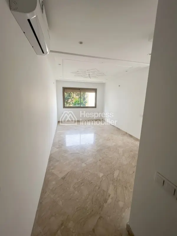 Location appart Vide deux ch palmier neuf