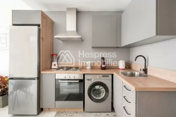 Top furnished studio apartment for rent in the Princess district