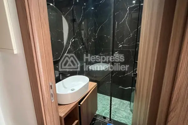 Top furnished studio apartment for rent in the Princess district