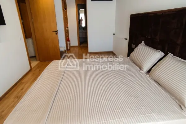 Top-quality, brand-new three-bedroom apartment for rent Californie furnished