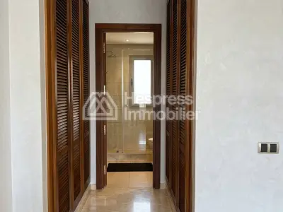 Top apartment for sale Racine three bedrooms