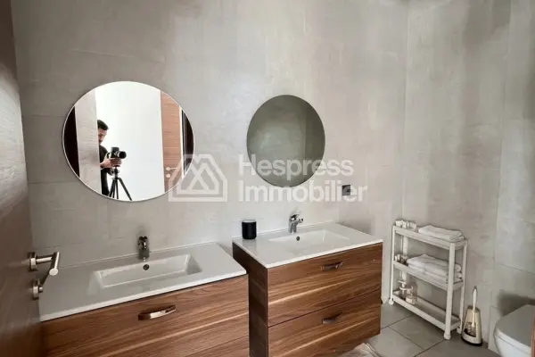 Furnished apartment for rent, CFC certified, two bedrooms, top-notch, with terrace