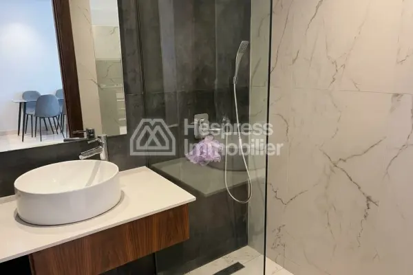 Furnished studio apartment for rent in the Princess building with terrace