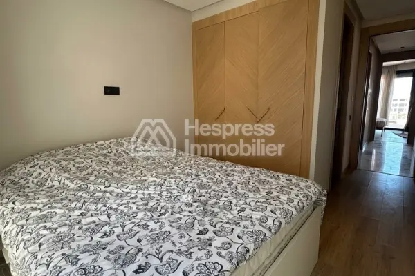 Appartement à vendre à Ferme Bretonne Hay Arraha. Superficie 124 m². Salon traditionnel marocain, résidence sécurisée