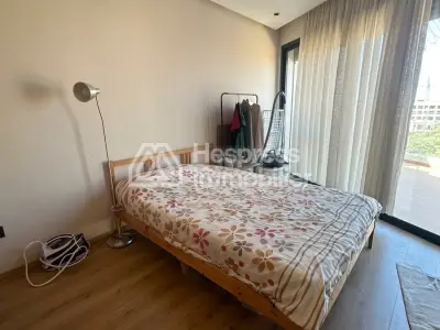 Appartement à vendre à Ferme Bretonne Hay Arraha. Superficie 124 m². Salon traditionnel marocain, résidence sécurisée