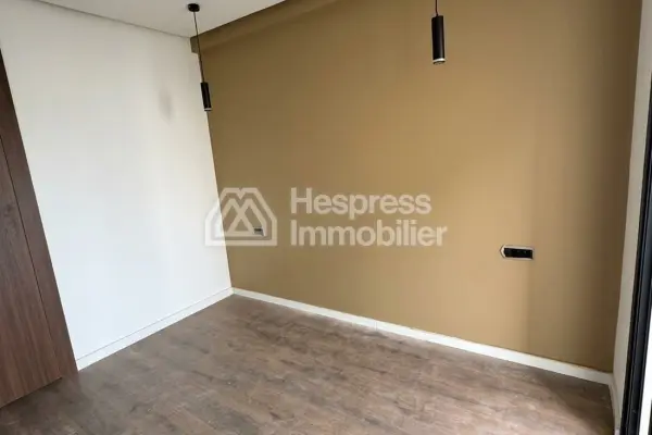 For sale: a beautiful apartment in Palmier . Total area 49 m². Features a traditional Moroccan living room and is located in a secure residence.