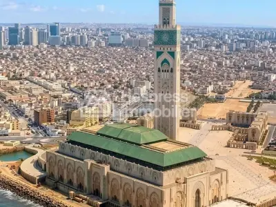 شقة للبيع في بورغون الغربية . مساحتها 57 متر مربع. باب مدرع وسكن آمن.