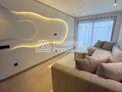Appartement à l'achat à Les princesses. 1 chambre. Salon typique marocain, résidence sécurisée