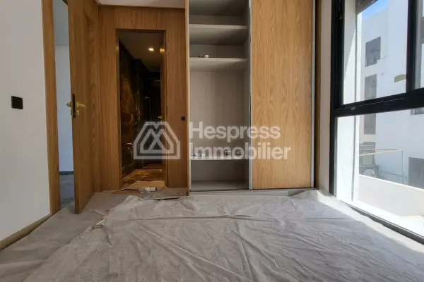 Appartement à l'achat à Palmier. 1 Pièce. Porte blindée, sécurité