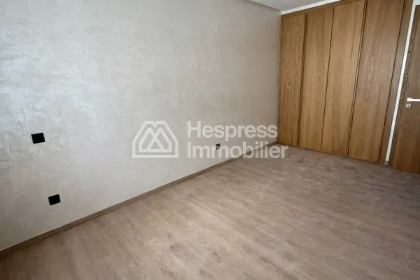 Vente d'un bel appartement à Ferme Bretonne Hay Arraha. Superficie 115 m². Antenne parabolique et sécurité