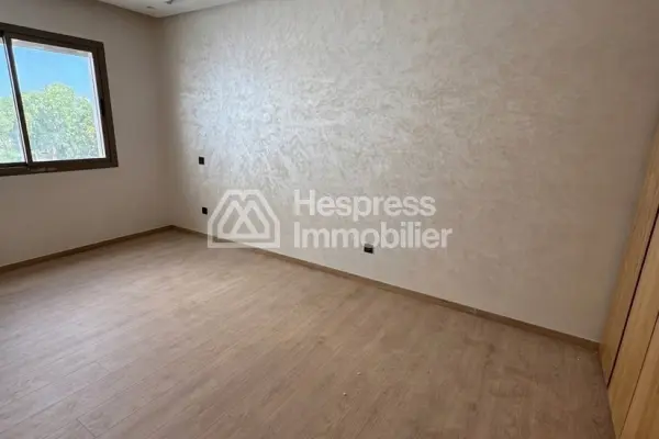 Vente d'un bel appartement à Ferme Bretonne Hay Arraha. Superficie 115 m². Antenne parabolique et sécurité