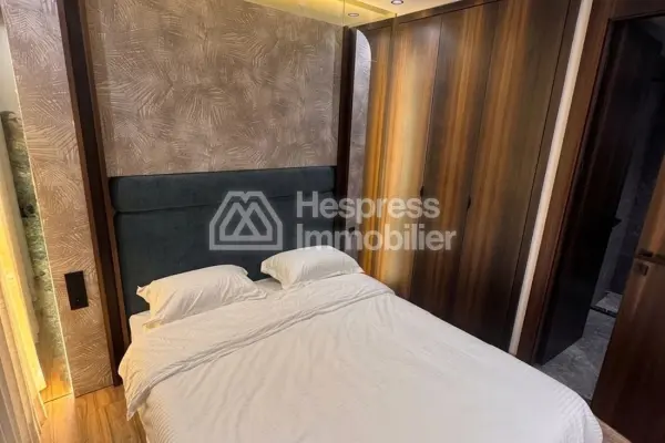 Appartement à l'achat à Anfa. 1 Pièce. Meublé