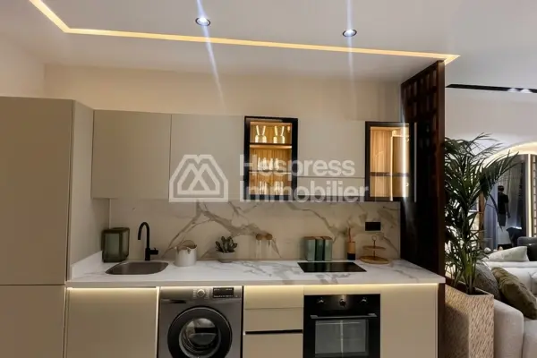 Appartement à l'achat à Anfa. 1 Pièce. Meublé