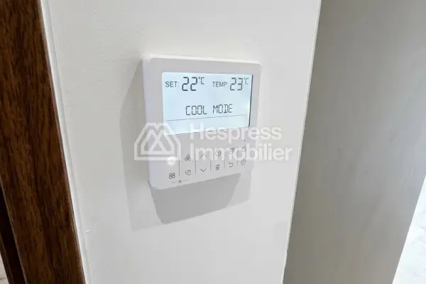 Apartment for sale at Palmier . 50 sq m. Air conditioning and fireplace.