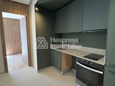 Appartement à l'achat à Casablanca Finance City. 1 Pièce. Porte blindée, sécurité