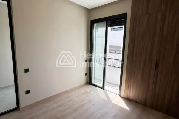 Appartement à l'achat à Casablanca Finance City. 1 Pièce. Porte blindée, sécurité