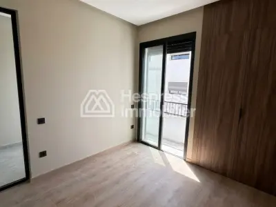 Appartement à l'achat à Casablanca Finance City. 1 Pièce. Porte blindée, sécurité