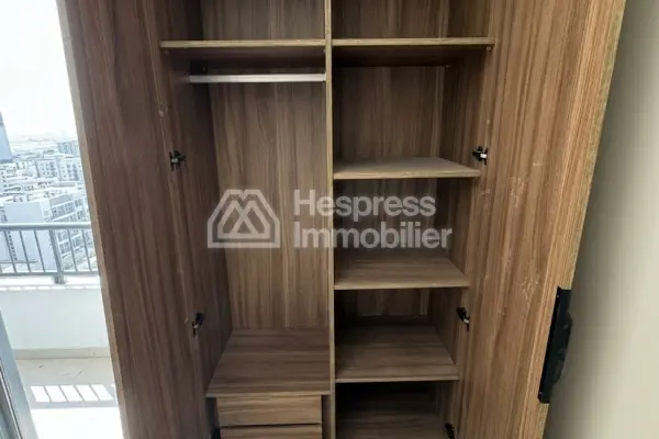 Appartement à l'achat à Casablanca Finance City. 1 Pièce. Porte blindée, sécurité