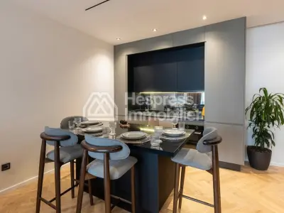 Appartement à l'achat à Casablanca Finance City. 1 belle chambre. Cheminée et climatisation