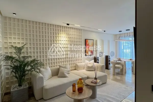 Beautiful apartment for sale in Les Princesses . 1 room. Security door, Moroccan living room