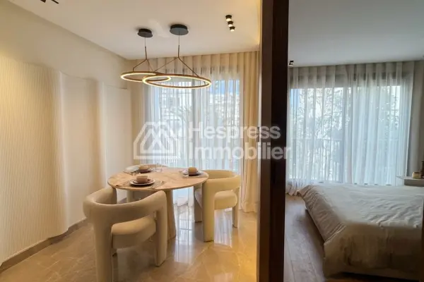 Beautiful apartment for sale in Les Princesses . 1 room. Security door, Moroccan living room