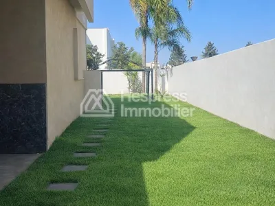 Villa for sale in Bouskoura