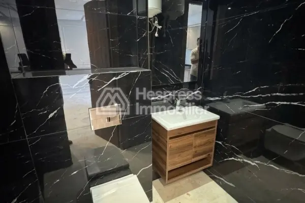 Super studio apartment for sale in Anfa . 1 room. Double-glazed windows and central heating
