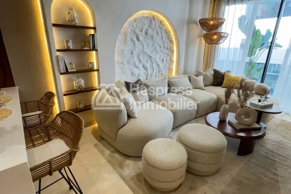 Superb apartment for sale in Les Princesses . Total area 45 m². Fireplace and air conditioning
