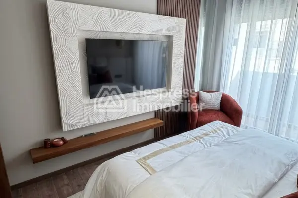 Superb apartment for sale in Les Princesses . Total area 45 m². Fireplace and air conditioning