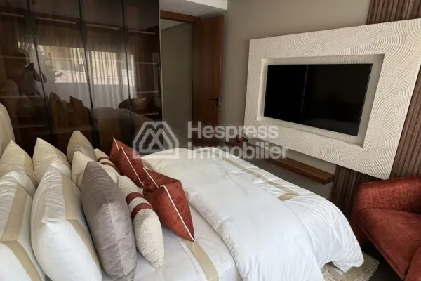 Superb apartment for sale in Les Princesses . Total area 45 m². Fireplace and air conditioning