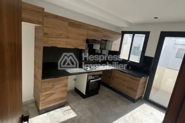 Apartment for sale in a Breton farmhouse. 1 room. Moroccan-style living room, security