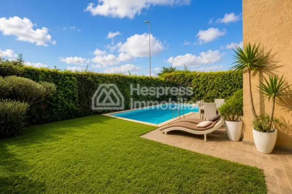 Luxury villa for sale in Dar Bouazza . 430 sq m. Traditional Moroccan living room, secure residence