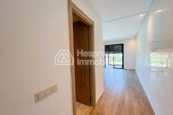 Apartment for sale in Sidi Rahal . 1 room. Typical Moroccan living room, secure residence
