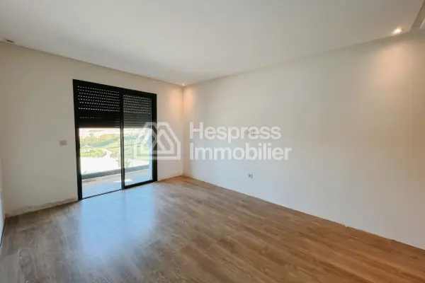 Apartment for sale in Sidi Rahal . 1 room. Typical Moroccan living room, secure residence
