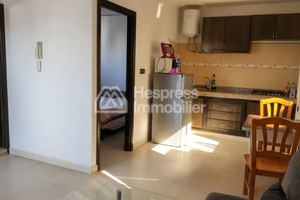 Superb small furnished apartment in the heart of City Center
