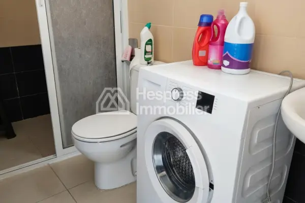 Superb small furnished apartment in the heart of City Center