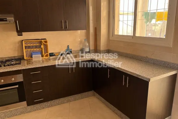 شقة جميلة للبيع في وسط المدينة