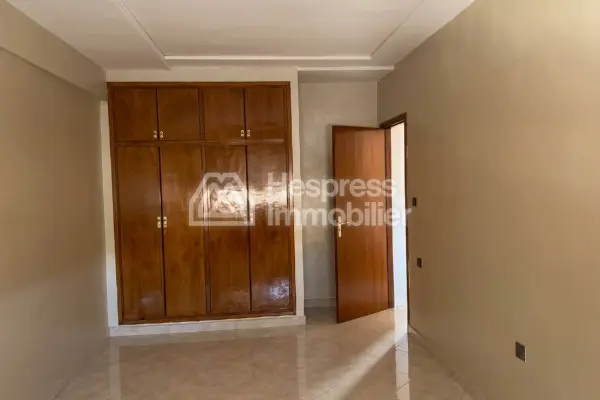 شقة جميلة للبيع في وسط المدينة